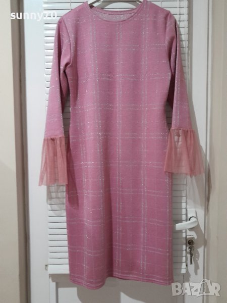 Нежна бутикова рокля с тюл, снимка 1