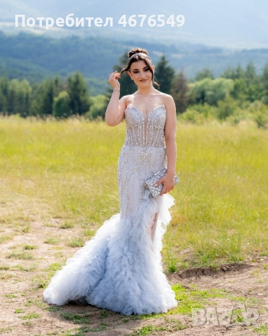 Абитуриентска рокля, официална чантичка и обувки в отлично състояние