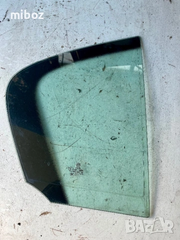 Стъкло странично Фолксваген Пасат VW Passat b6, снимка 3 - Части - 54308077