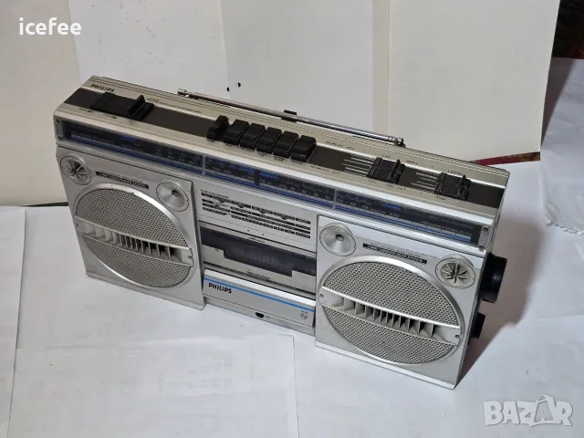 Радиокасетофон Philips D8134, снимка 3 - Радиокасетофони, транзистори - 55840993