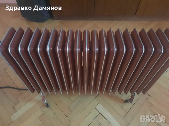 Продавам електрически радиатор от 70 -е. Всичко работи.Лично предаване от  Варна. в Радиатори в гр. Варна - ID39620515 — Bazar.bg