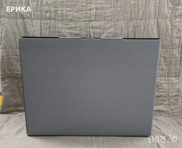 PlayStation 5 30th Anniversary, Limited Edition + 2 лимитирани DualSense джойстика и зарядна станция, снимка 4 - PlayStation конзоли - 56017861