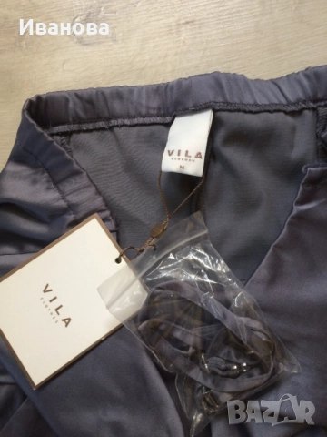 Нова сатенена рокля., снимка 2 - Рокли - 51542007