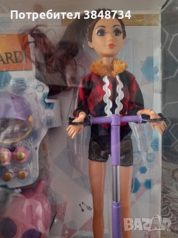 Кукла с дистанционно, снимка 2 - Кукли - 52541813