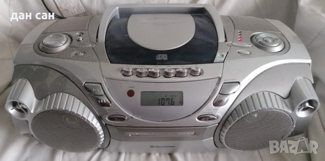 Roadstar радиокасетофон cd player six way Swiss, снимка 2 - Радиокасетофони, транзистори - 42732098