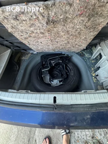 На части Toyota Prius hybrid Тойота Прус хибрид на части 1.8, снимка 5 - Автомобили и джипове - 56072785