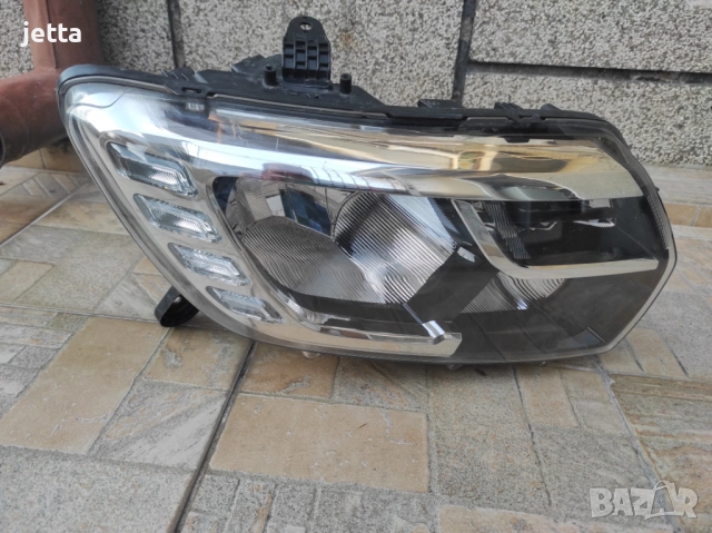Десен фар с диодни дневни светлини за Дачия Логан, Сандеро Dacia Logan Sandero, снимка 2 - Части - 52238734
