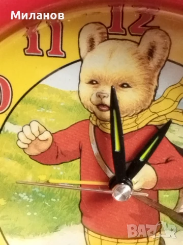 Стар кварцов будилник, настолен часовник, снимка 2 - Антикварни и старинни предмети - 51036807