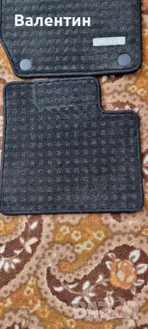 Продавам оригинални мокетни стелки за Mercedes  ML 164, снимка 6 - Аксесоари и консумативи - 49267628