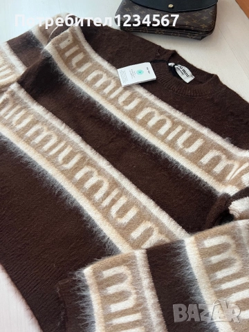 Нов пуловер Miu Miu oversize с етикет, снимка 7 - Блузи с дълъг ръкав и пуловери - 52584989