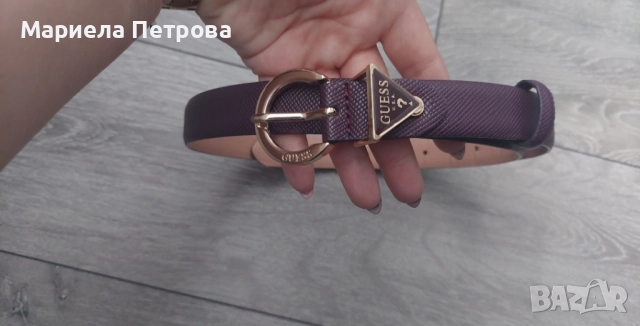 Дамски колан Guess 