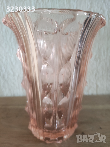 Стъклена стара ваза, снимка 3 - Други стоки за дома - 44791910