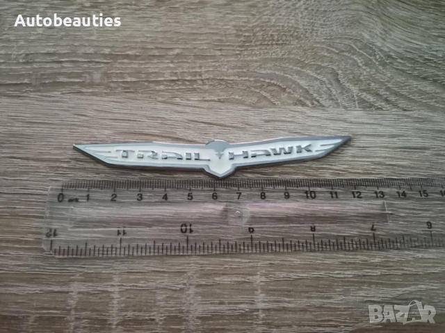 Jeep Trailhawk бяла емблема малък размер, снимка 2 - Аксесоари и консумативи - 50513967