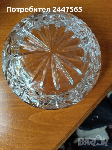 Пепелник кристален , снимка 3 - Декорация за дома - 54356482