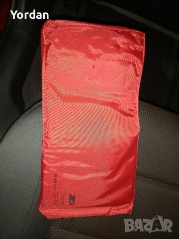 Оригинална аптечка Ауди, снимка 5 - Аксесоари и консумативи - 44218028