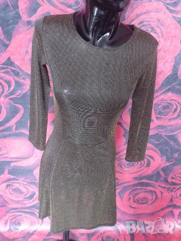 Златиста къса разкроена рокля с лъскав ефект М, снимка 4 - Рокли - 42649675