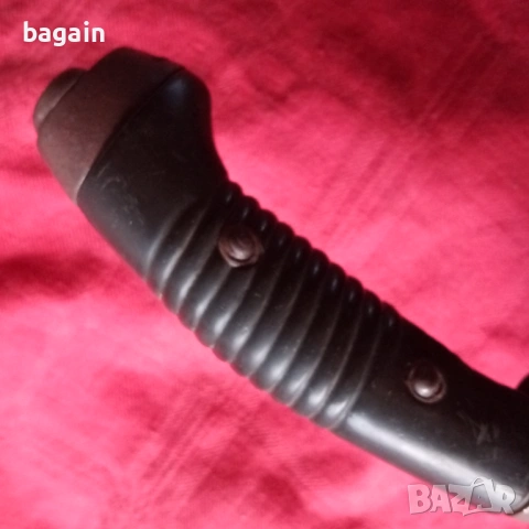 Сабя, нож, ятаган.