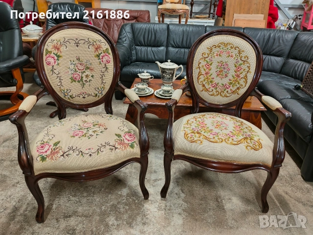 Комплект от две кресла с гобленова дамаска 
