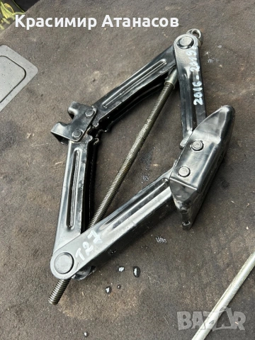 Крик за Тойота Авенсис T27. Комби. 2015-2019г, снимка 5 - Аксесоари и консумативи - 53935409