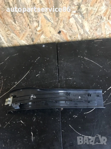 Лайсна за вход задна лява страна черна за Mercedes ML, W164 3.0 CDI (2010) A1646801135