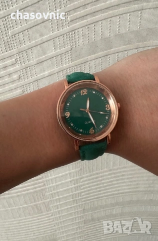 Нов дамски часовник зелен, снимка 4 - Дамски - 54318304