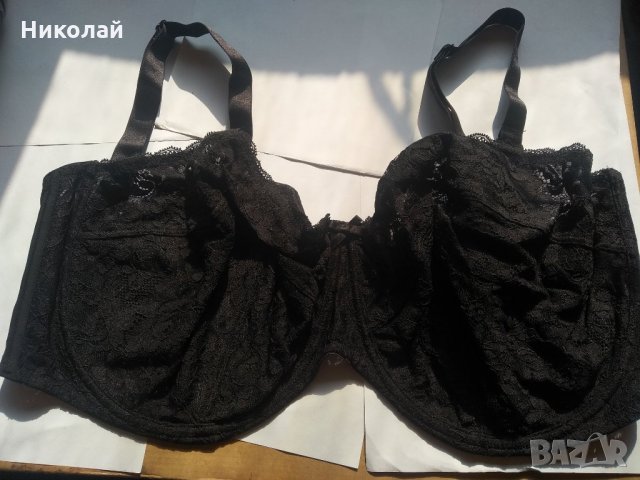 Огромен сутиен размер 85 N