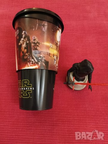 Чаша за пътуване STAR WARS с капак и колекционерска фигурка. , снимка 5 - Колекции - 42921754