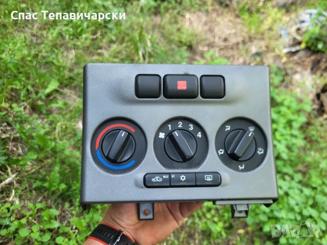 Продавам панел за парното за опел зафира А топ състояние