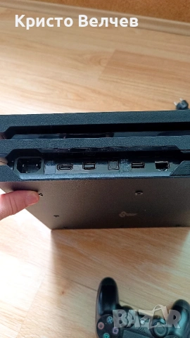 PlayStation 4 Pro + 1 джойстик + игри | Отлично състояние, снимка 2 - PlayStation конзоли - 53367366