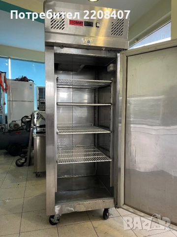 Хладилник професионален, снимка 5 - Хладилни витрини и фризери - 52504599