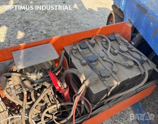 Ножична вишка Iteco 10090, снимка 4 - Индустриална техника - 52750400