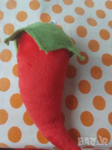 НОВ плюшен ключодържател люта чушка , снимка 3 - Плюшени играчки - 48427576