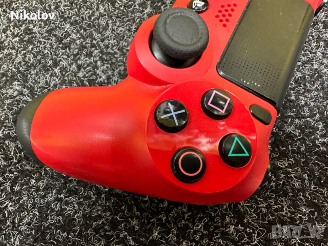 Оригинален Джойстик PS4 DualShock 4 Червен реновиран, снимка 3 - Аксесоари - 44781400