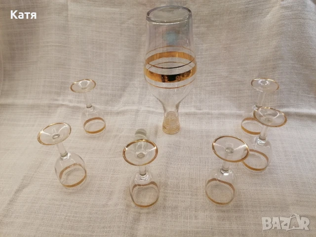 Ретро стъклени чаши и гарафа, снимка 7 - Чаши - 50665998