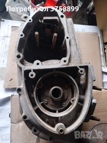 различни части останали от двигател иже възход татран., снимка 14 - Резервни части за телефони - 54068988