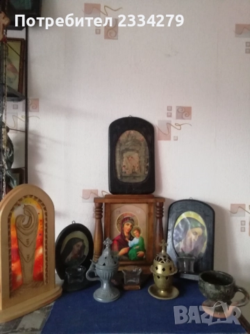 Стари кандила и иконостаси дървени, метални, глинени от различни времена. , снимка 2 - Антикварни и старинни предмети - 33834217