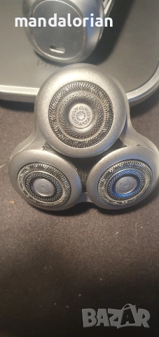 Самобръсначка Philips SP9863/14, снимка 3 - Друга електроника - 51798131