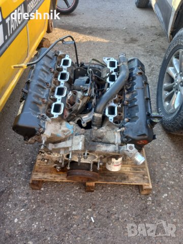 На части двигател 4.7 V8 Dodge Jeep Chrysler 2008-, снимка 2 - Части - 37624696