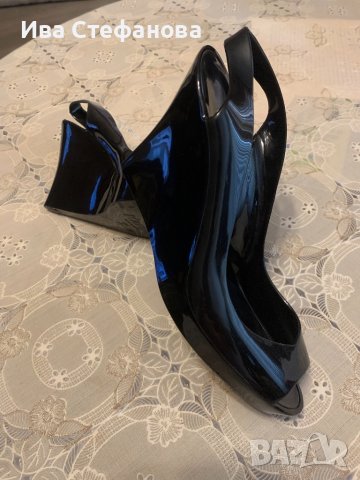 Уникални нови черни силиконови Kartell сандали на платформа , снимка 13 - Сандали - 36967450
