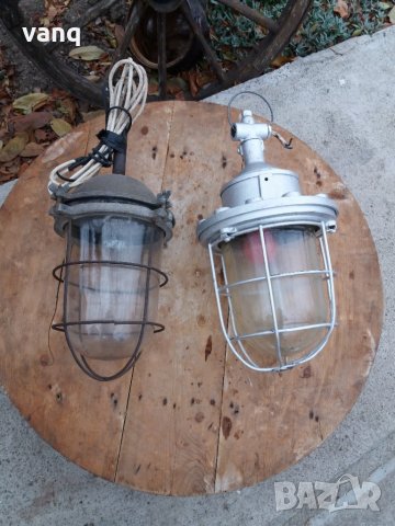 Промишлина лампа, снимка 1 - Антикварни и старинни предмети - 31035736