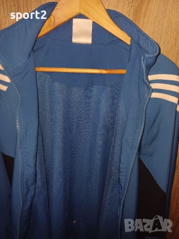 Оригинално горнище Adidas размер L, снимка 2 - Спортни дрехи, екипи - 53950475