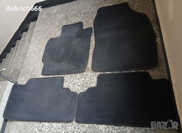 Мокетени стелки Toyota Auris 2006-2012 Petex Тойота Аурис