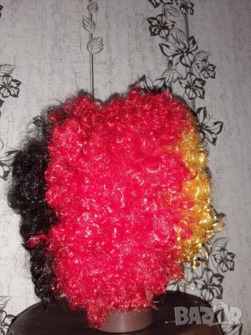 PERUCKE AFRO Шарена къдрава перука с голям обем, снимка 5 - Аксесоари за коса - 30370067