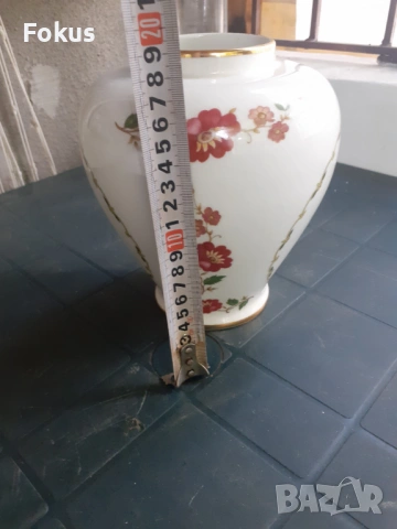 Стара ваза порцелан Hellas, снимка 7 - Антикварни и старинни предмети - 53314152