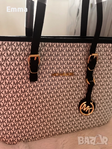 Дамска чанта Michael Kors, снимка 2 - Чанти - 52882596