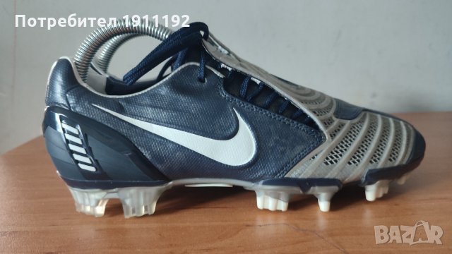 Nike. Футболни бутонки. 40.5, снимка 1