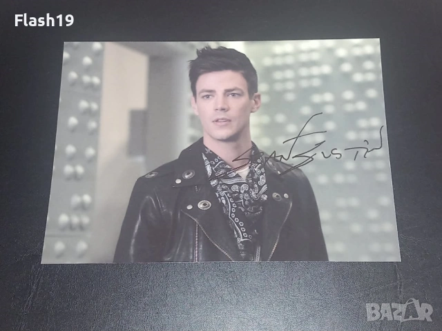 ⭐ Колекция автографи от сериала Светкавицата (The Flash) - 4 броя, снимка 2 - Колекции - 53967560