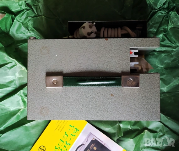 Зарядно за акумулатор АЗУ-1, снимка 2 - Аксесоари и консумативи - 54012431