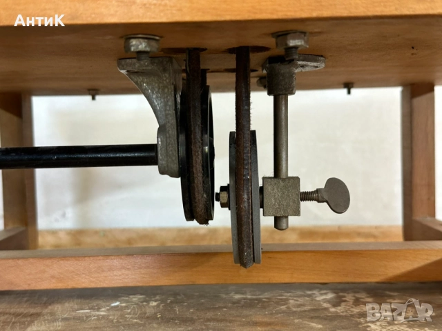 Соц Модел Макет на Електростатична Машина, снимка 11 - Антикварни и старинни предмети - 51787952