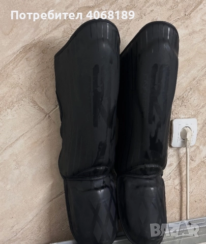 Боксови ръкавици и протектори за крака – SZ